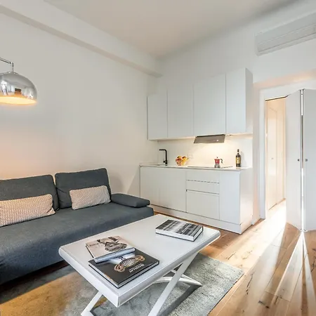 Apartment Elegant, Modern & Luxury With Comforts