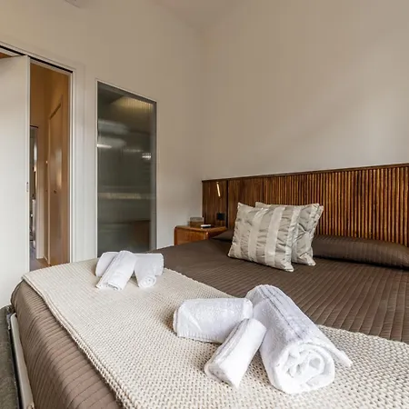 Elegant, Modern & Luxury With Comforts Mailand